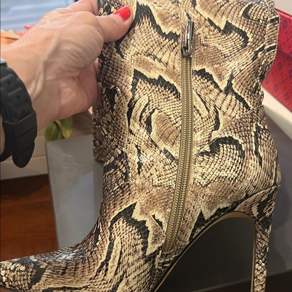 Vince Camuto Snakeskin Heeled Boots - Brown 8.5 - Picture 8 of 10